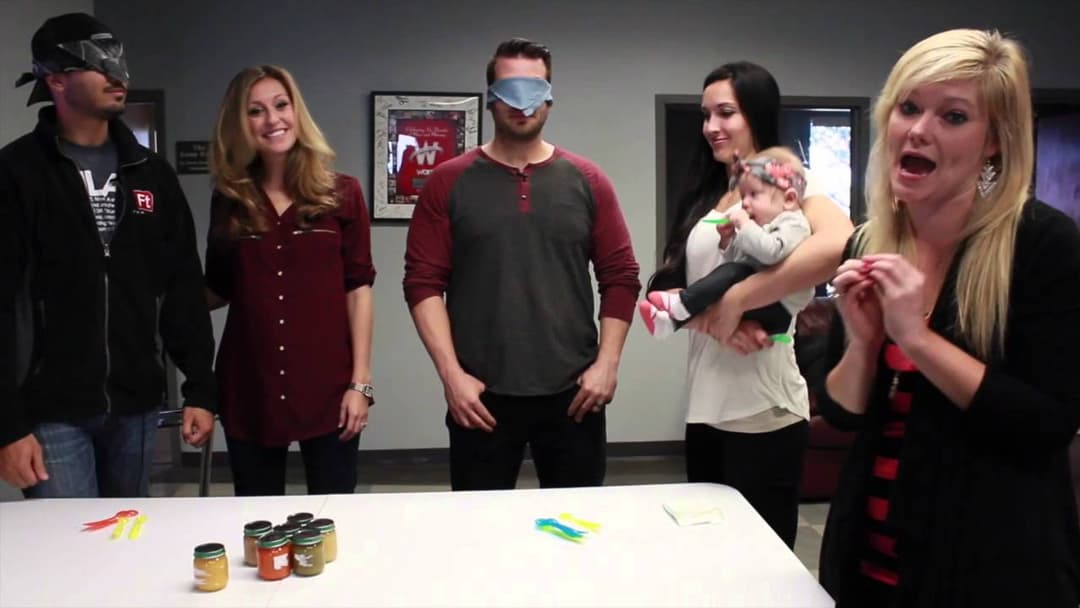 Jonny Diaz Competes Against Carlos in Some "Parenting Games"